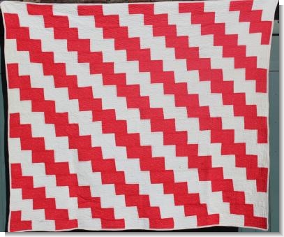 STRIKING AMERICAN RED & WHITE QUILT