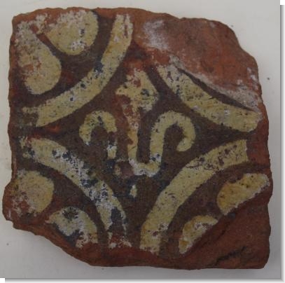 OXFORDSHIRE MEDIEVAL TILE Fleur de Lys.