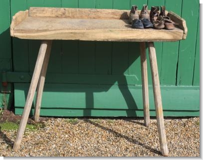 WONDERFUL HERB CHOPPING TABLE