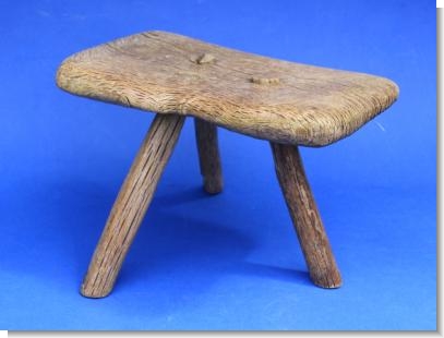 BURR HEDGE STOOL.