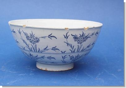 WINCANTON DELFT BOWL, c.1740.