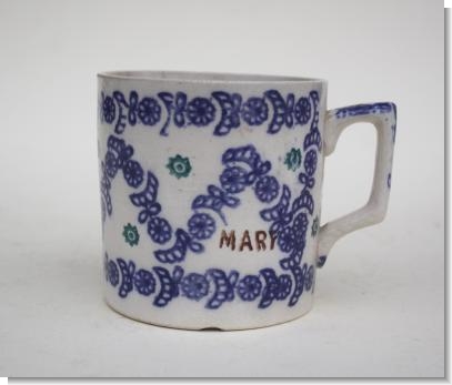 mARY mUG