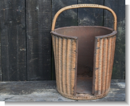 WICKER PLATE BUCKET