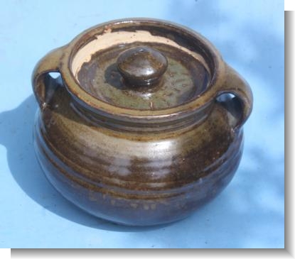 SMALL MICHAEL CARDEW CASSROLE POT c.1940